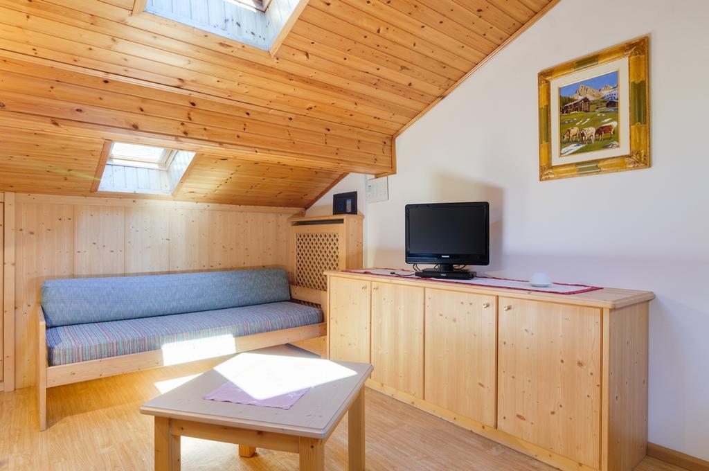 Appartamenti Cesa Maria Mountain Hospitality Canazei Buitenkant foto
