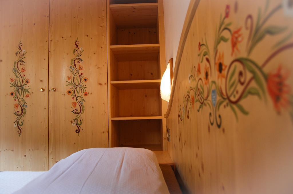 Appartamenti Cesa Maria Mountain Hospitality Canazei Kamer foto