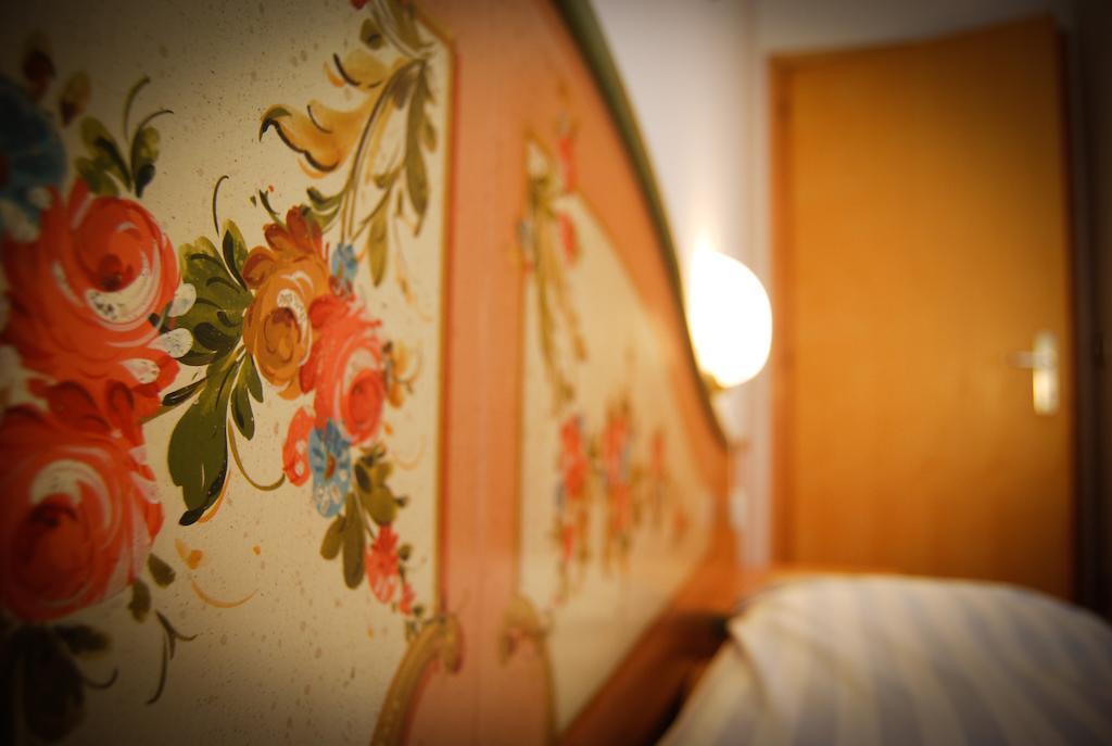 Appartamenti Cesa Maria Mountain Hospitality Canazei Kamer foto