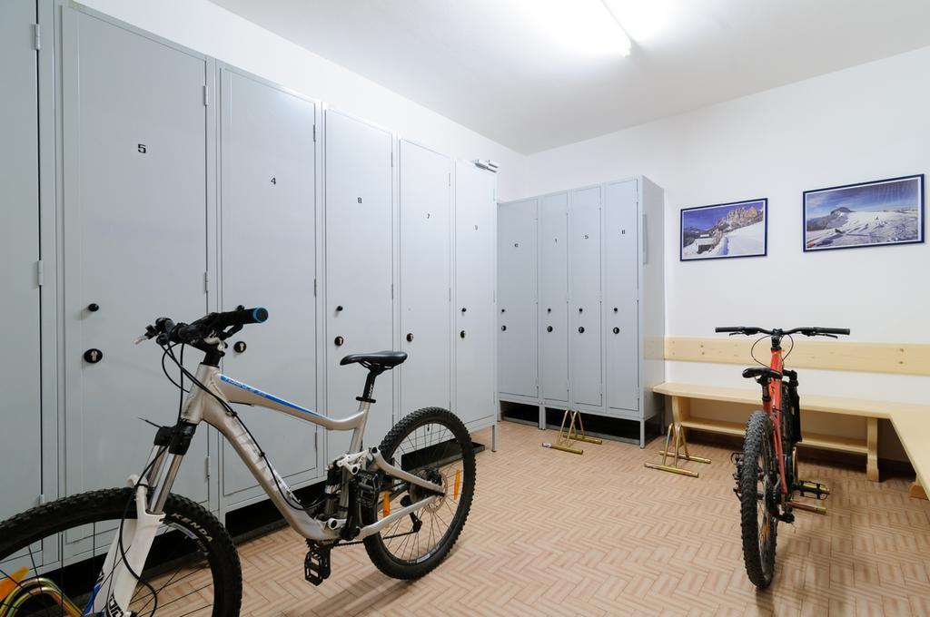 Appartamenti Cesa Maria Mountain Hospitality Canazei Buitenkant foto