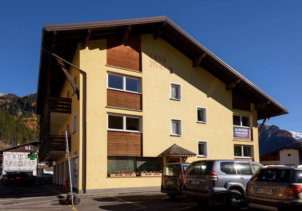 Appartamenti Cesa Maria Mountain Hospitality Canazei Buitenkant foto